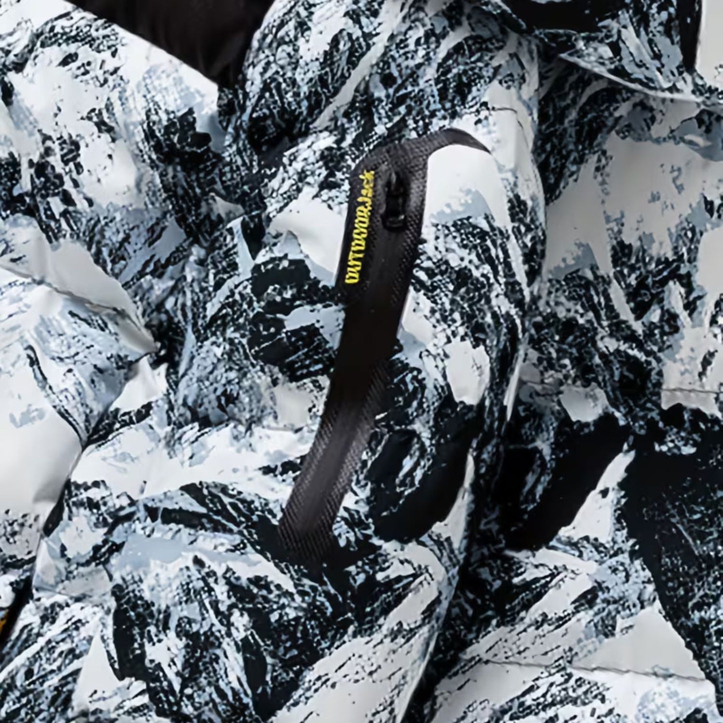 Camo Hooded Puffer Jacket | Zyphhra