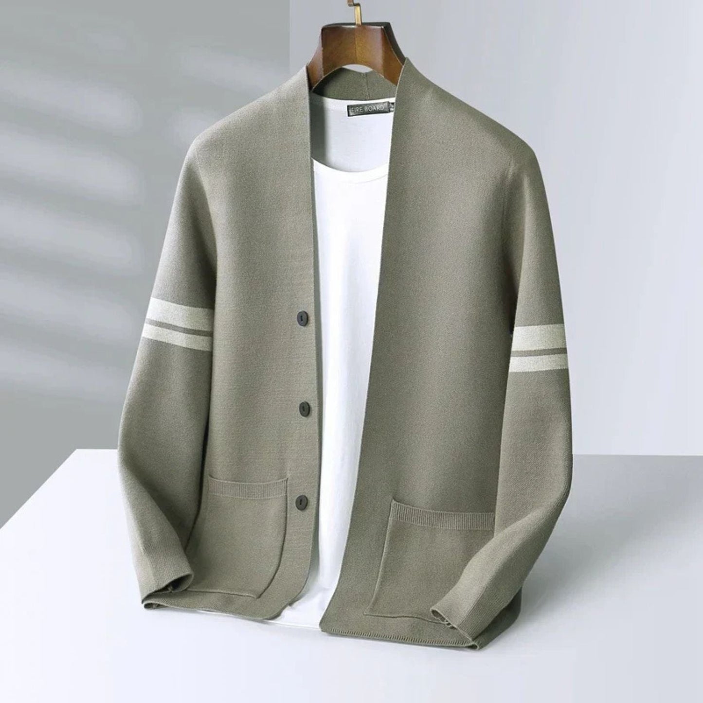 Minimalist Stripe Sleeve Cardigan | Zyphhra
