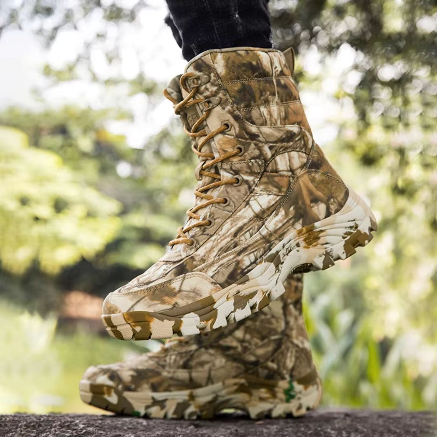 Insulated Camo Hunting Boots | Zyphhra