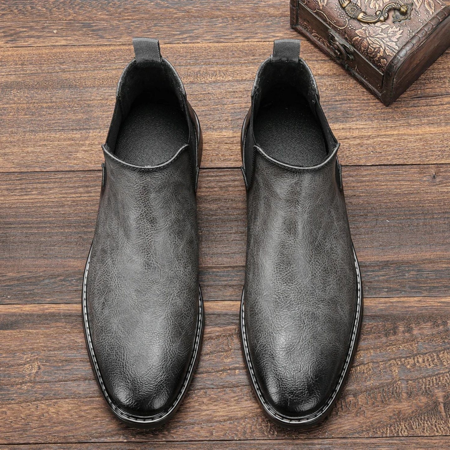 Classic Chelsea Boots | Zyphhra