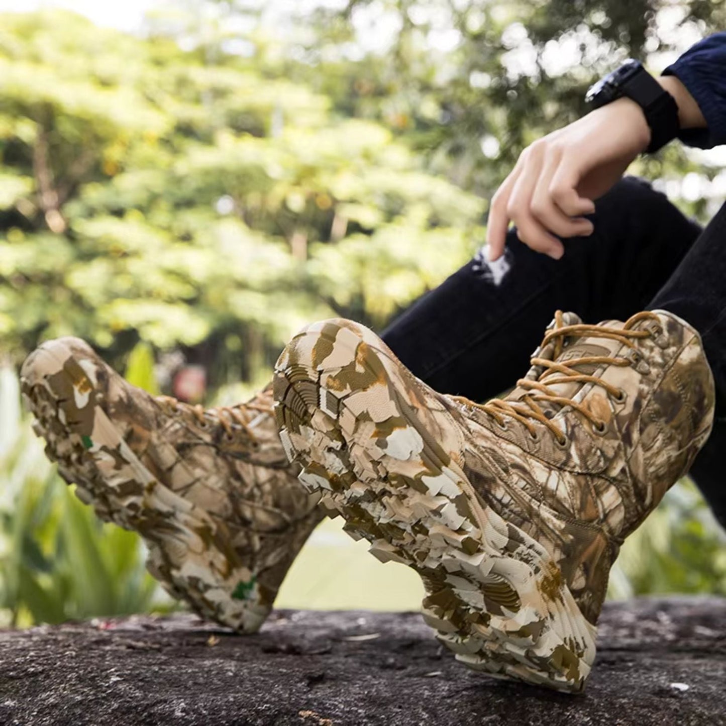 Insulated Camo Hunting Boots | Zyphhra