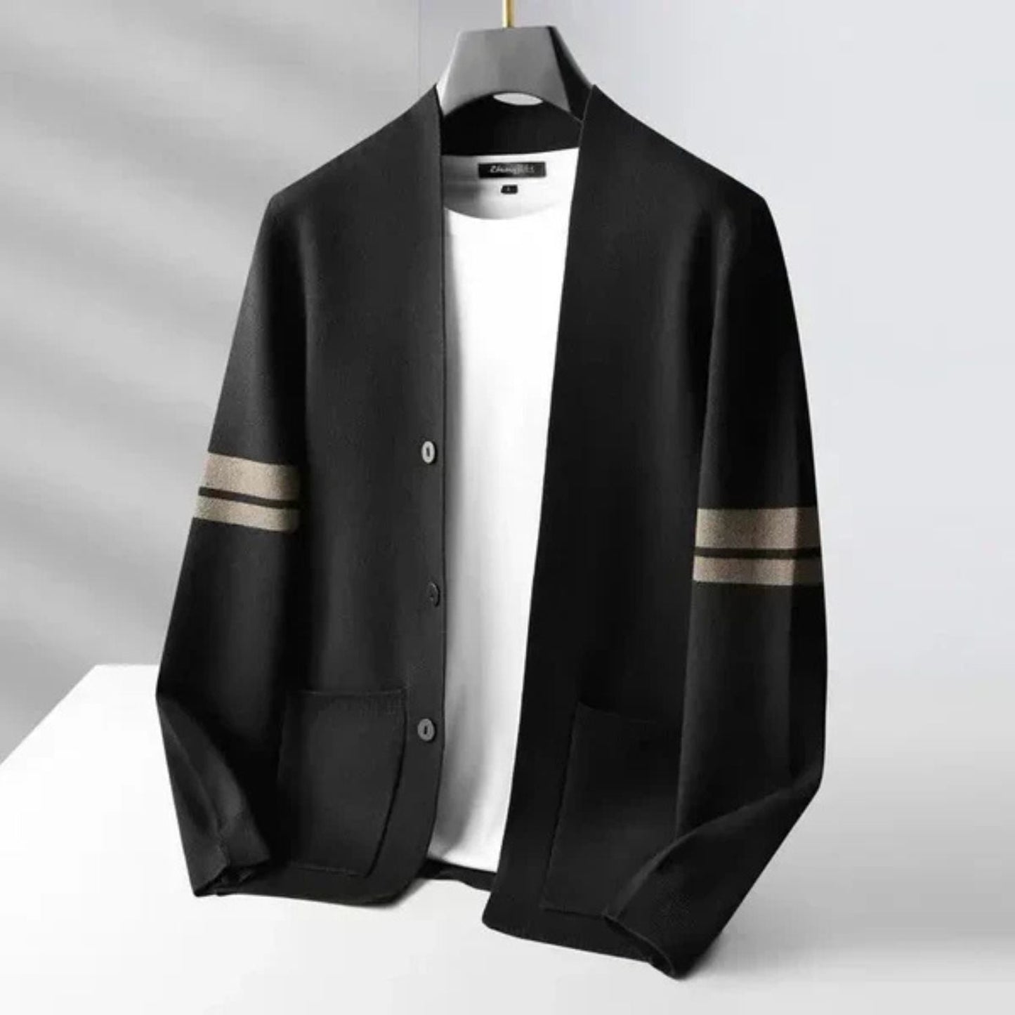 Minimalist Stripe Sleeve Cardigan | Zyphhra
