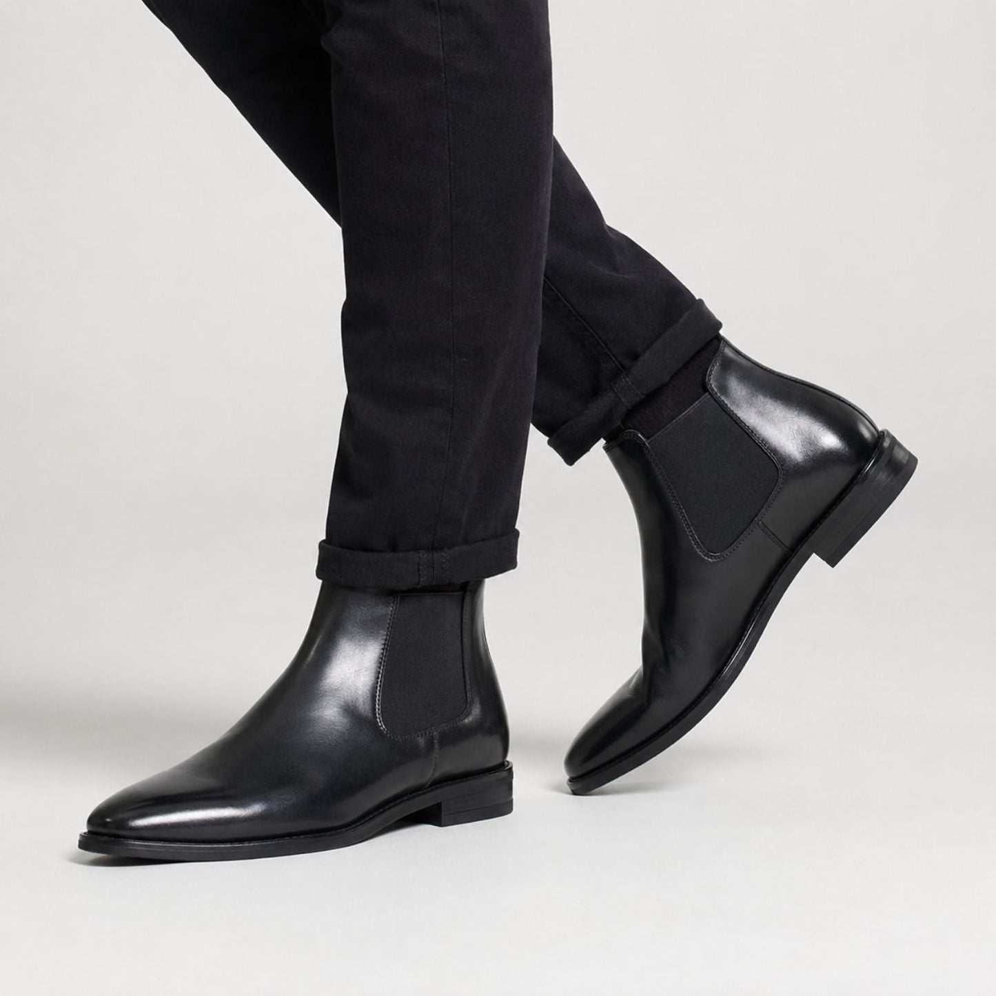 Refined Leather Chelsea Boots | Zyphhra