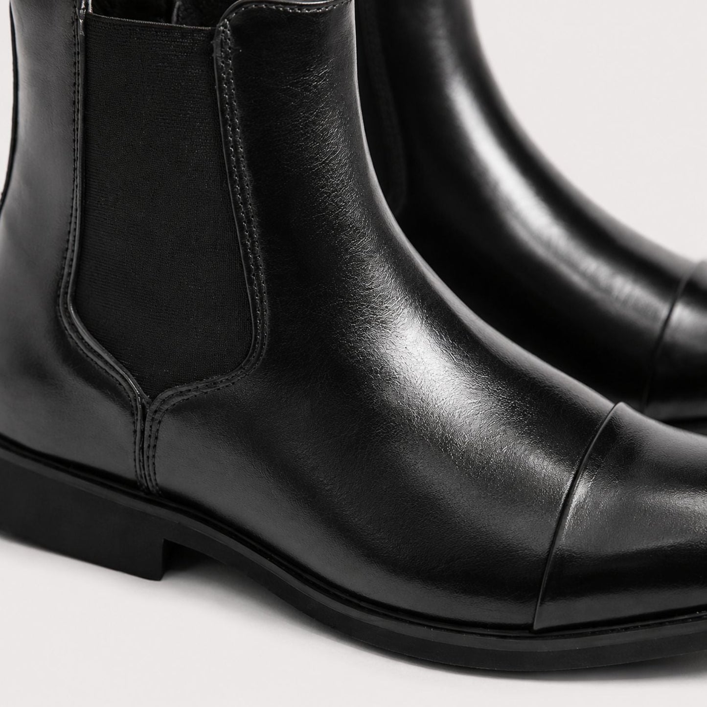 Cap Toe Chelsea Boots | Zyphhra