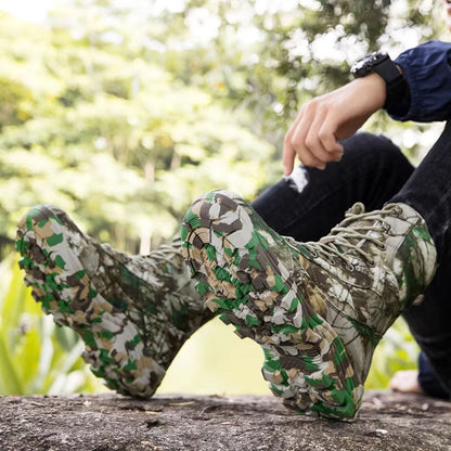 Insulated Camo Hunting Boots | Zyphhra