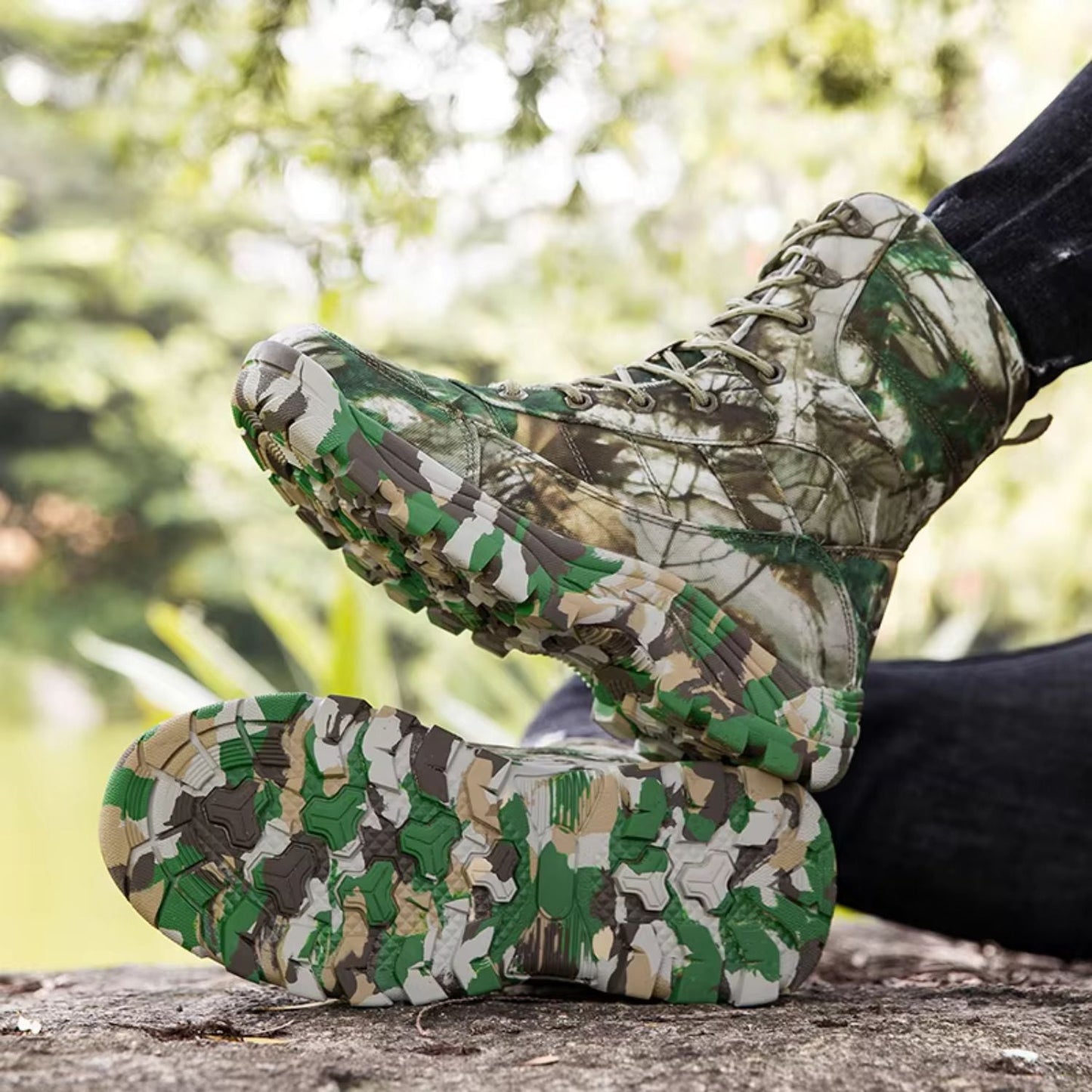 Insulated Camo Hunting Boots | Zyphhra