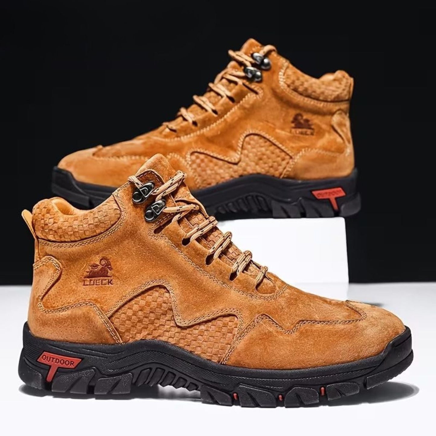 Classic Leather Chukka Boots | Zyphhra